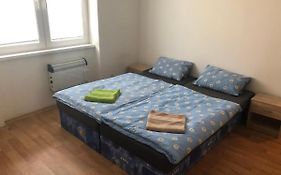 Apartmany - Skolni