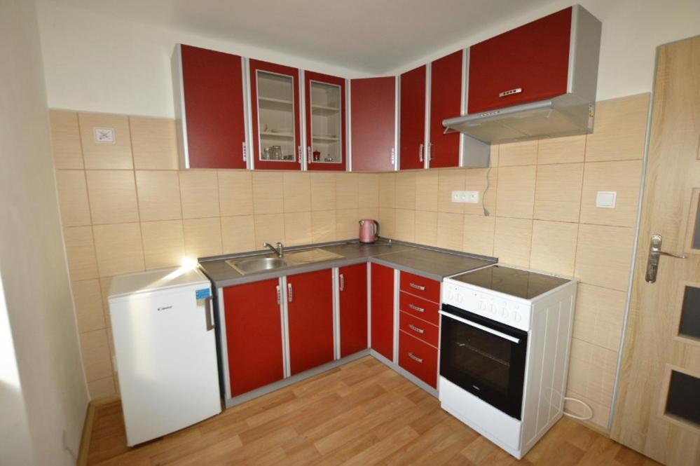 Apartmany - Skolni Хомутов Экстерьер фото