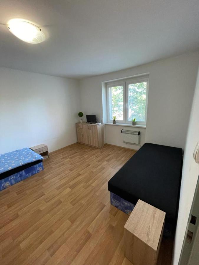 Apartmany - Skolni Хомутов Экстерьер фото