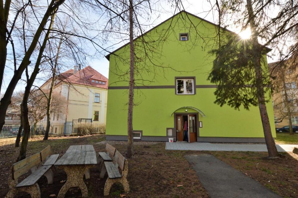 Apartmany - Skolni Хомутов Экстерьер фото